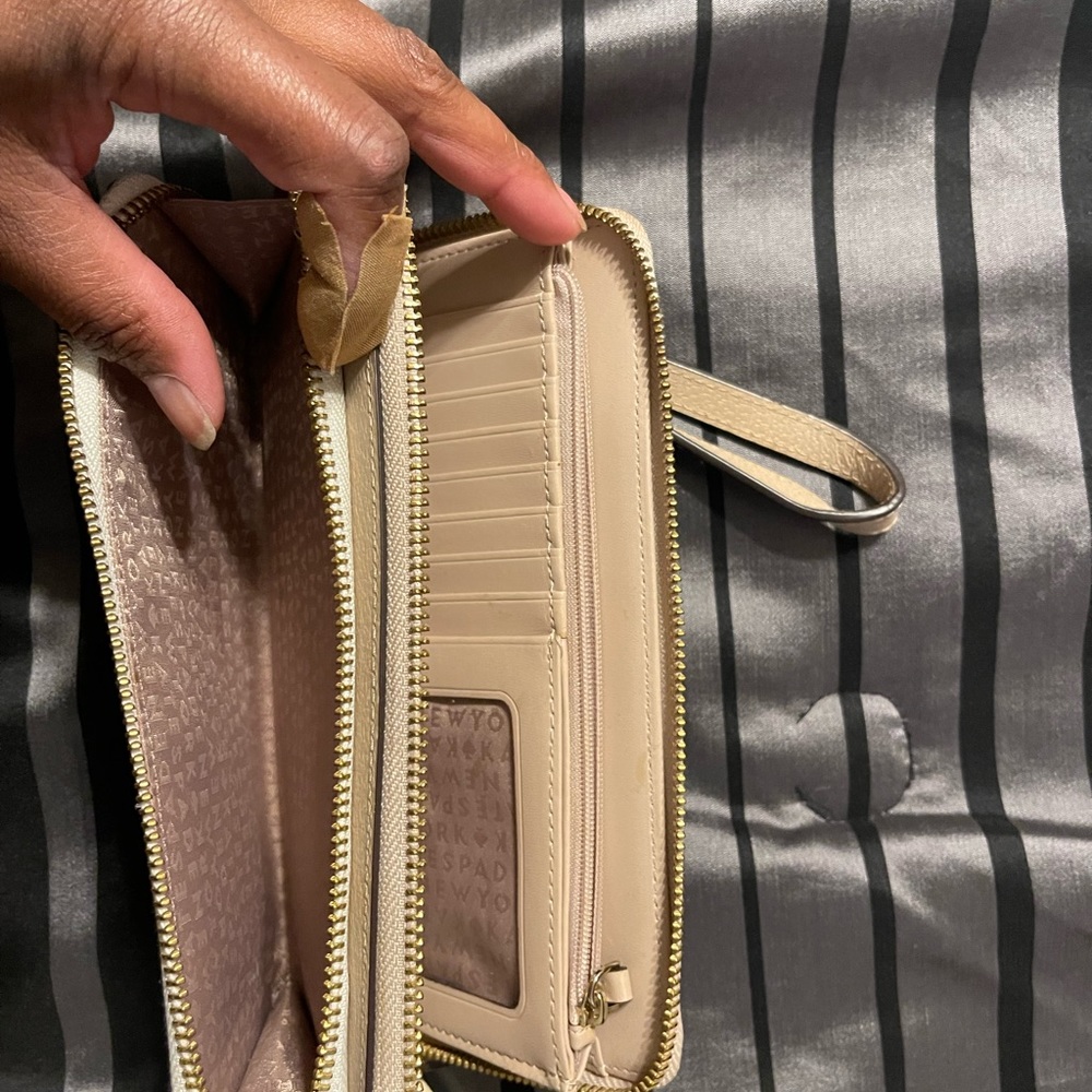 Wristlet - Picture 2 of 3